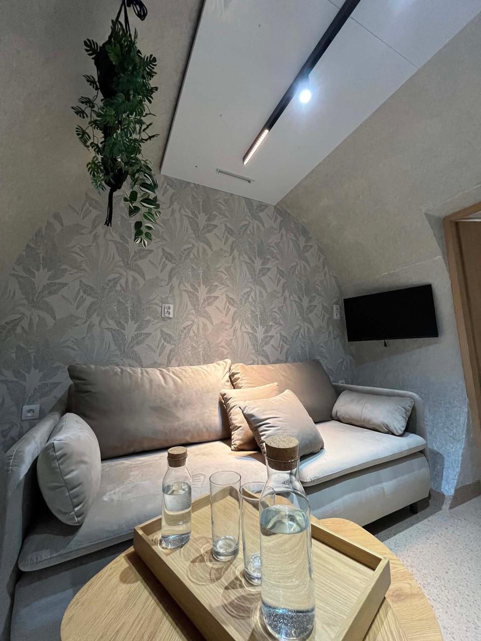 Sofa w komorze